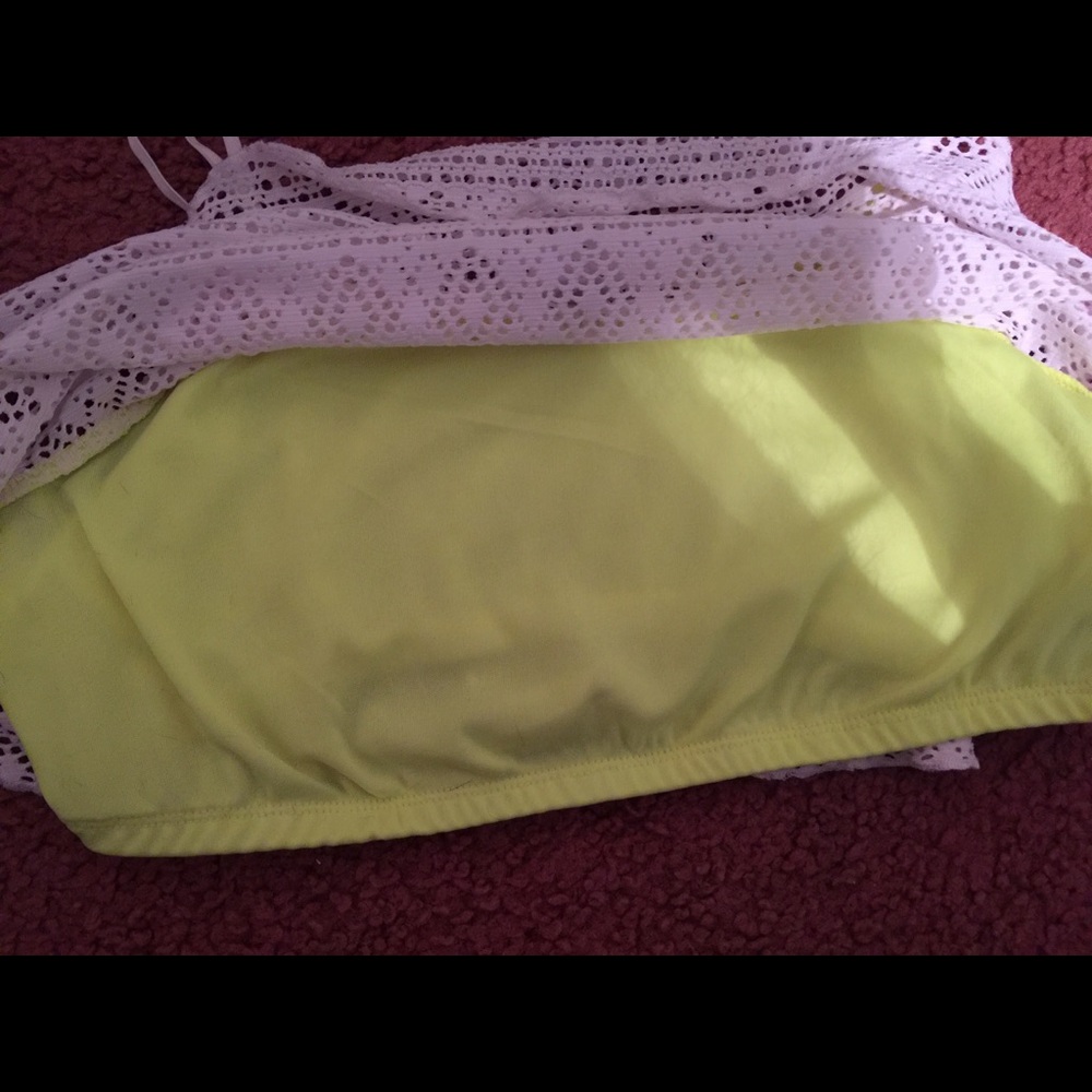 Charlotte Russe Crop top - Picture 3 of 4